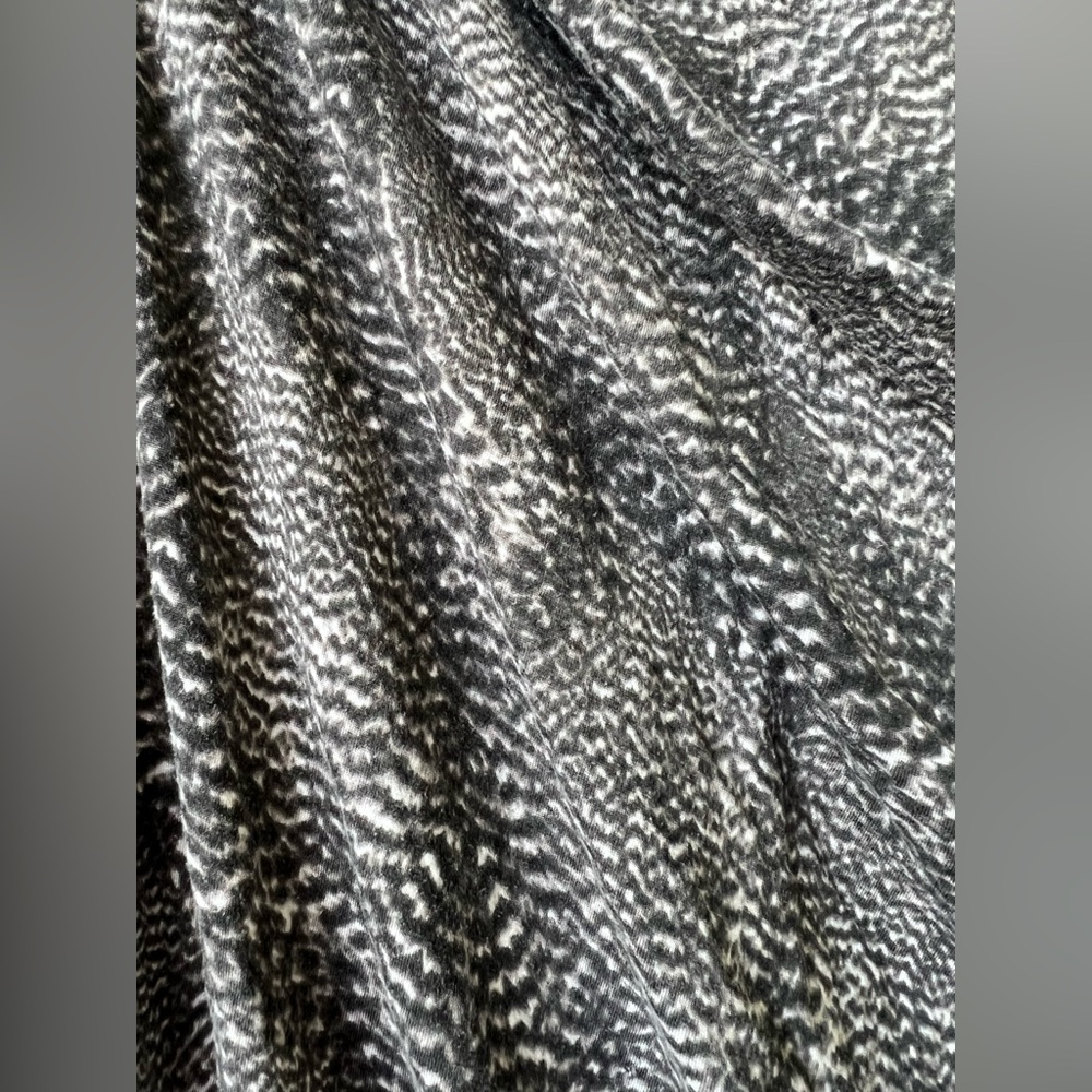 Ann Taylor Gray Asymmetrical Ruched Tank Top - Picture 3 of 7